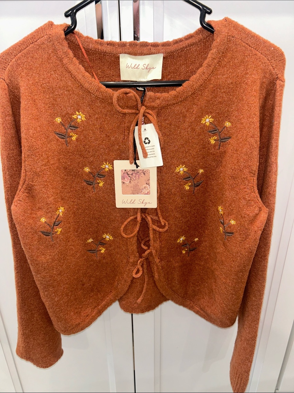 Wild Skye Embroidered Tie-Front Sweater Size X-Large
